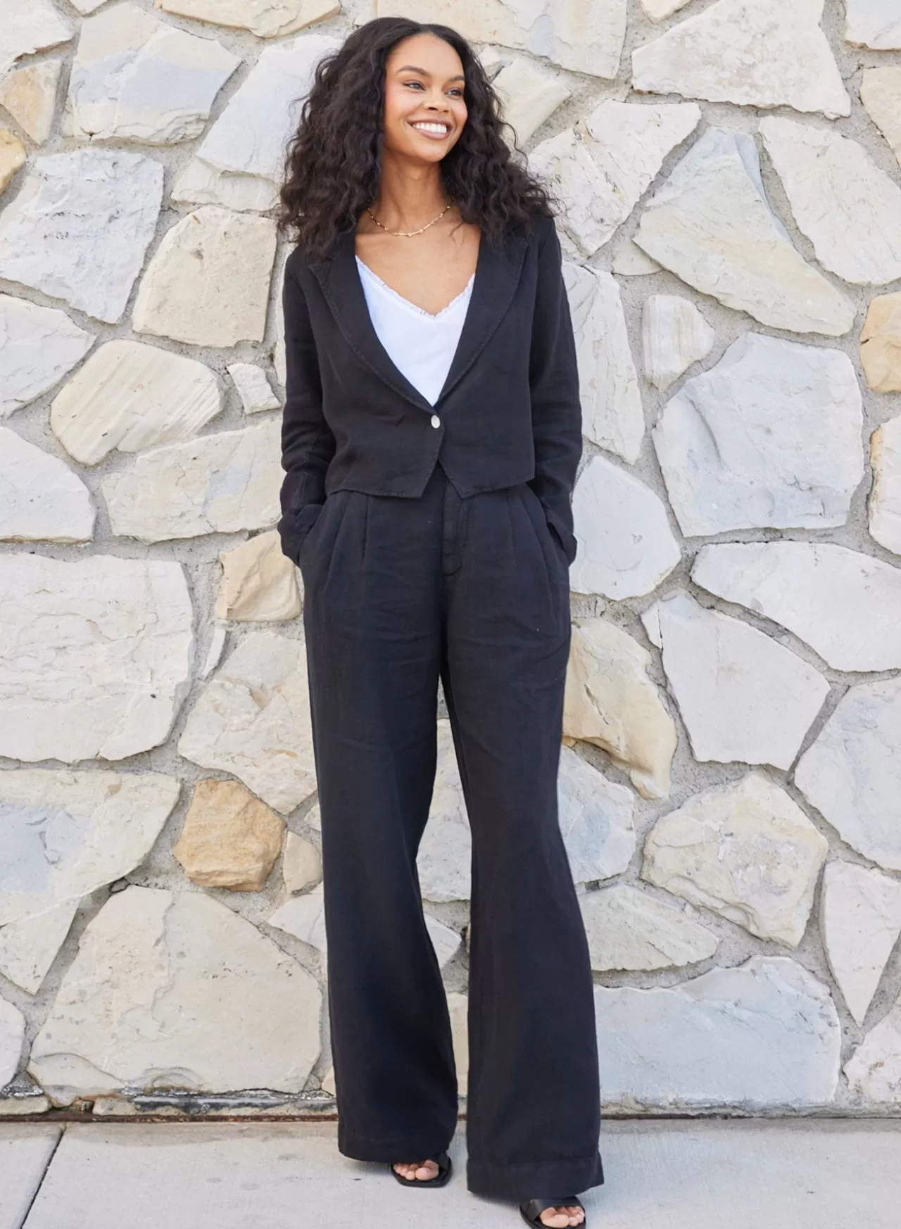 Bella Dahl Pants^Pleated Wide Leg Linen Trouser - Black