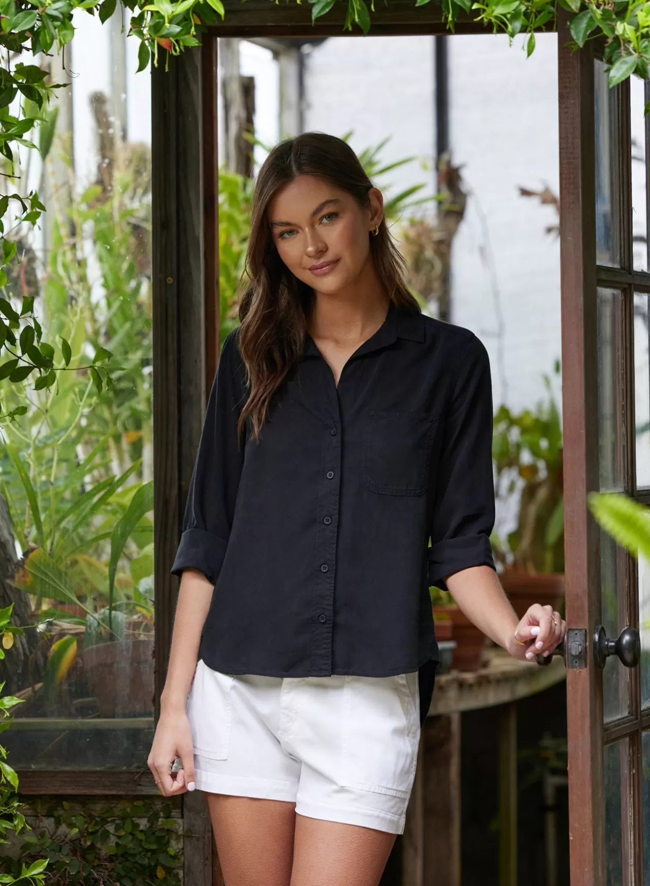 Bella Dahl Long Sleeve^Shirt Tail Button Down - Vintage Black