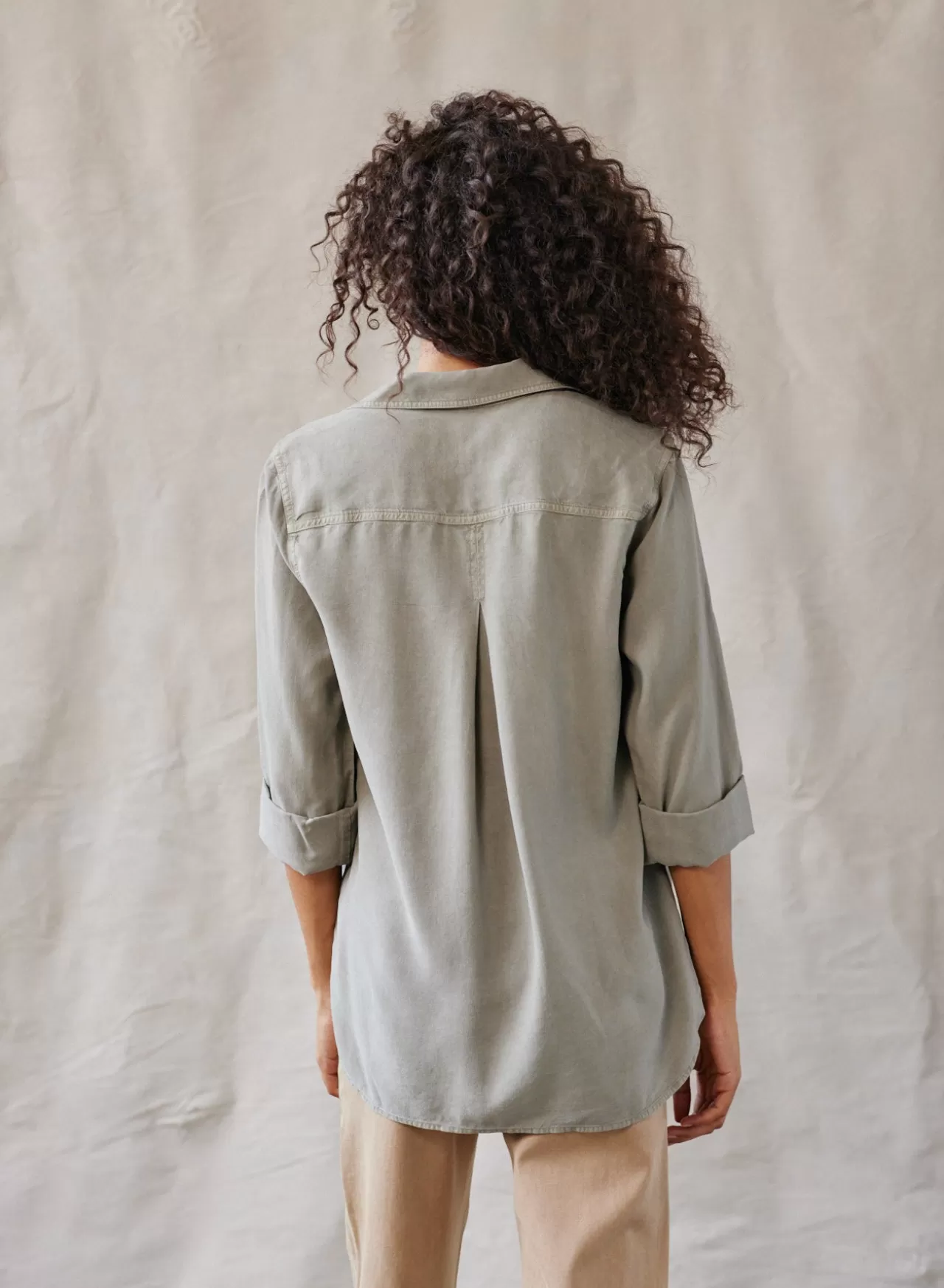 Bella Dahl Long Sleeve^Shirt Tail Button Down - Soft Army