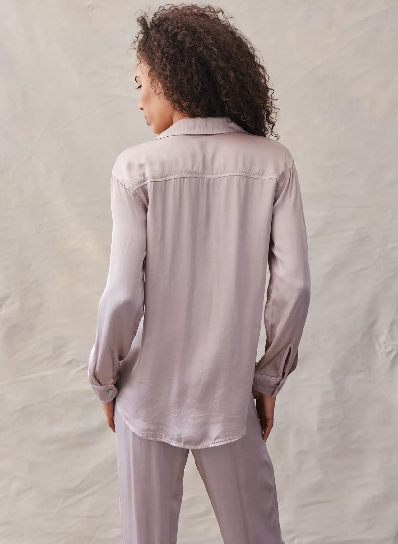 Bella Dahl Button Down^Silky Button Down Shirt - Golden Oat