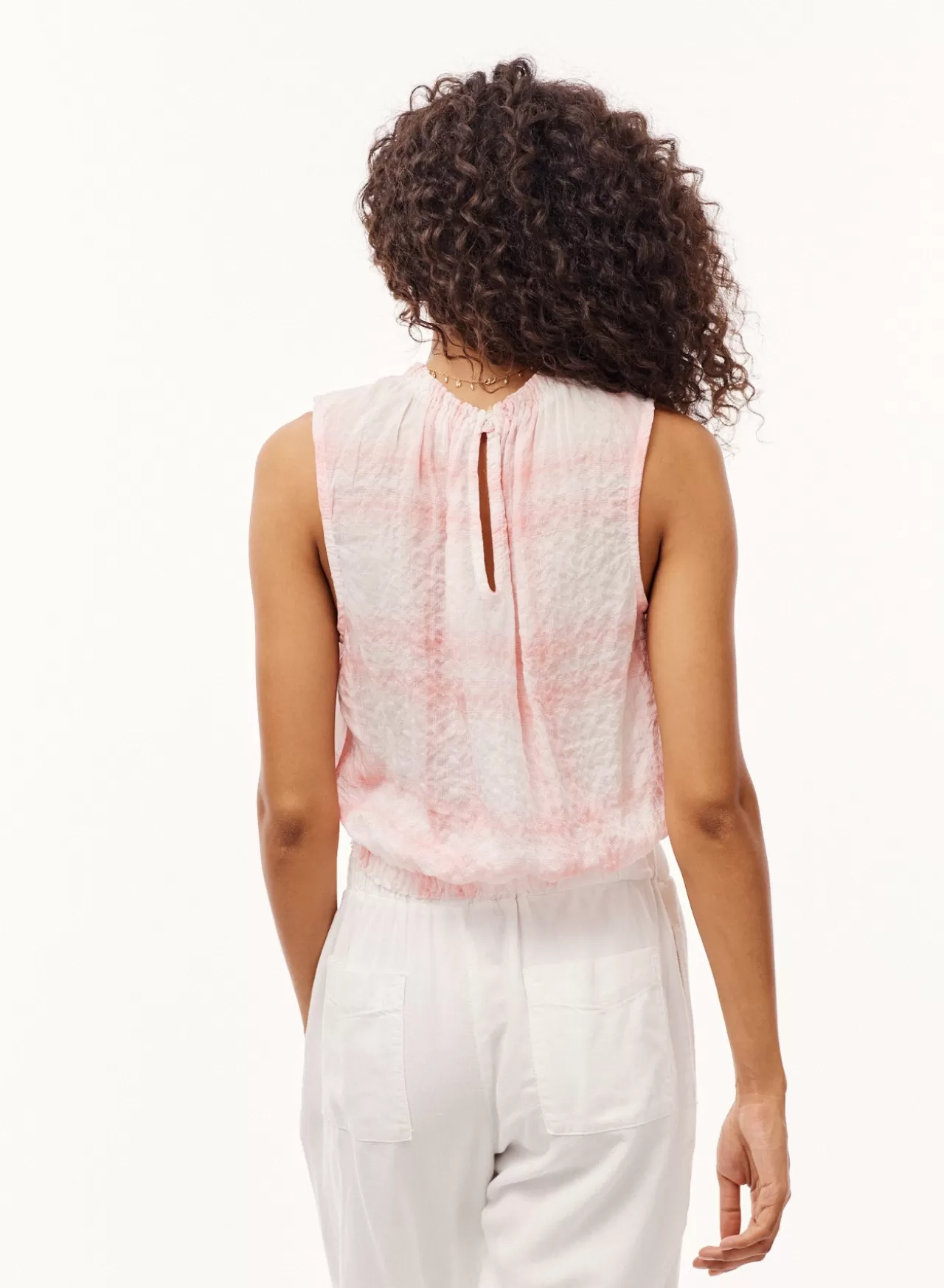 Bella Dahl Sleeveless^Sleeveless Smocked Top - Peach Blossom Plaid