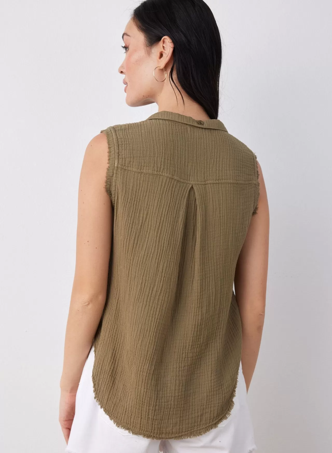 Bella Dahl Button Down^Two Pocket Capri Button Down - Dark Jungle