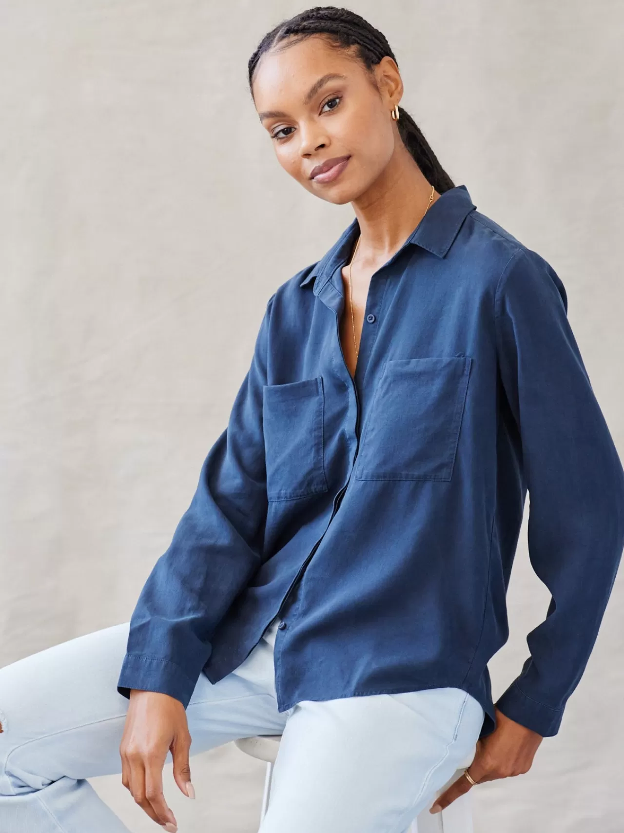 Bella Dahl Long Sleeve^Two Pocket Classic Button Down - Endless Sea